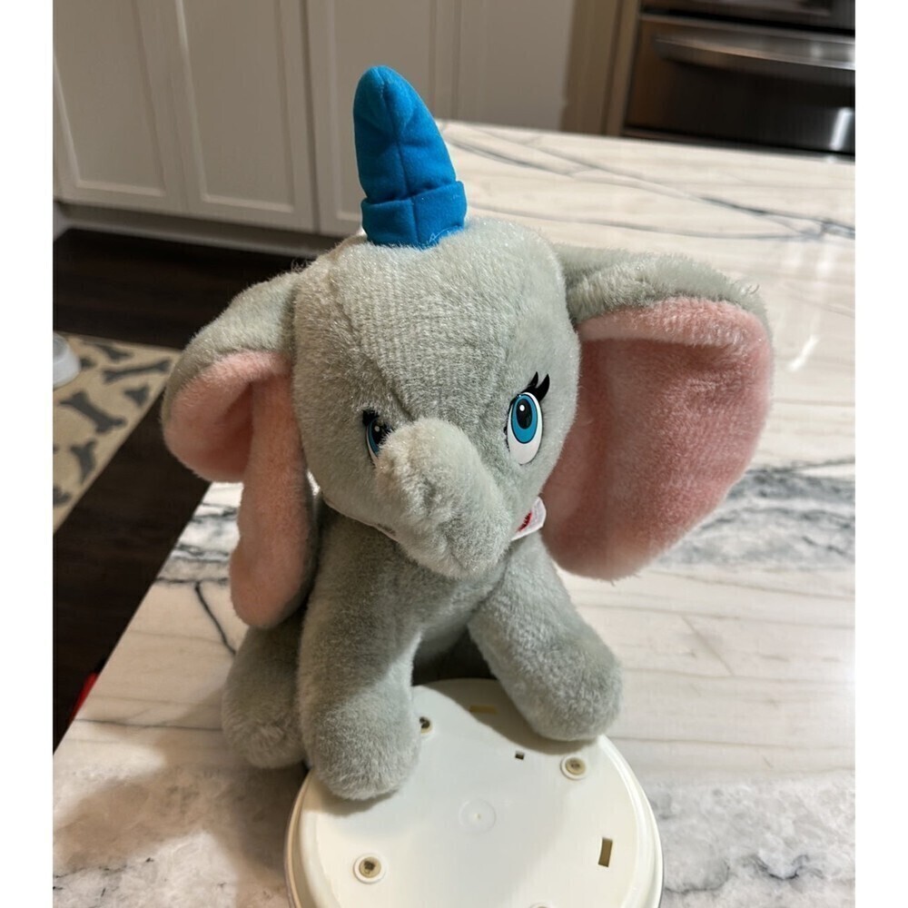 Vtg Dumbo Elephant Disneyland Walt Disney World Plush Stuffed Animal Toy 1980s